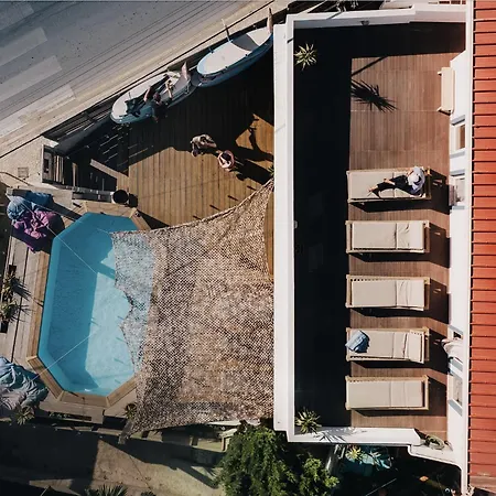 ベッド・アンド・ブレックファスト Beachfront Caparica